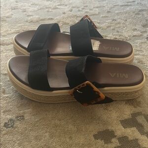 MIA platform sandals